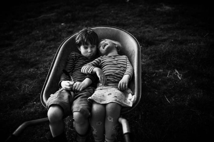 niki-boon-photos-enfants-noir-et-blanc-2-1-compressor